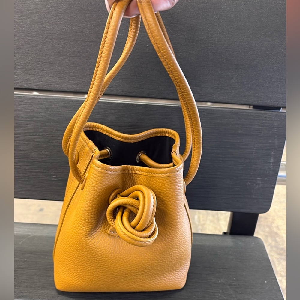 VASIC Bond Leather Bucket Bag mini Handbag